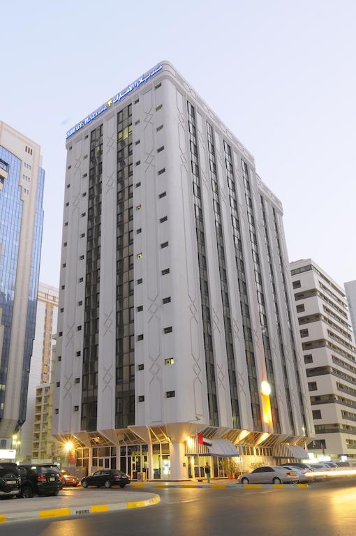 Emirates Plaza Hotel Abu Dhabi Esterno foto